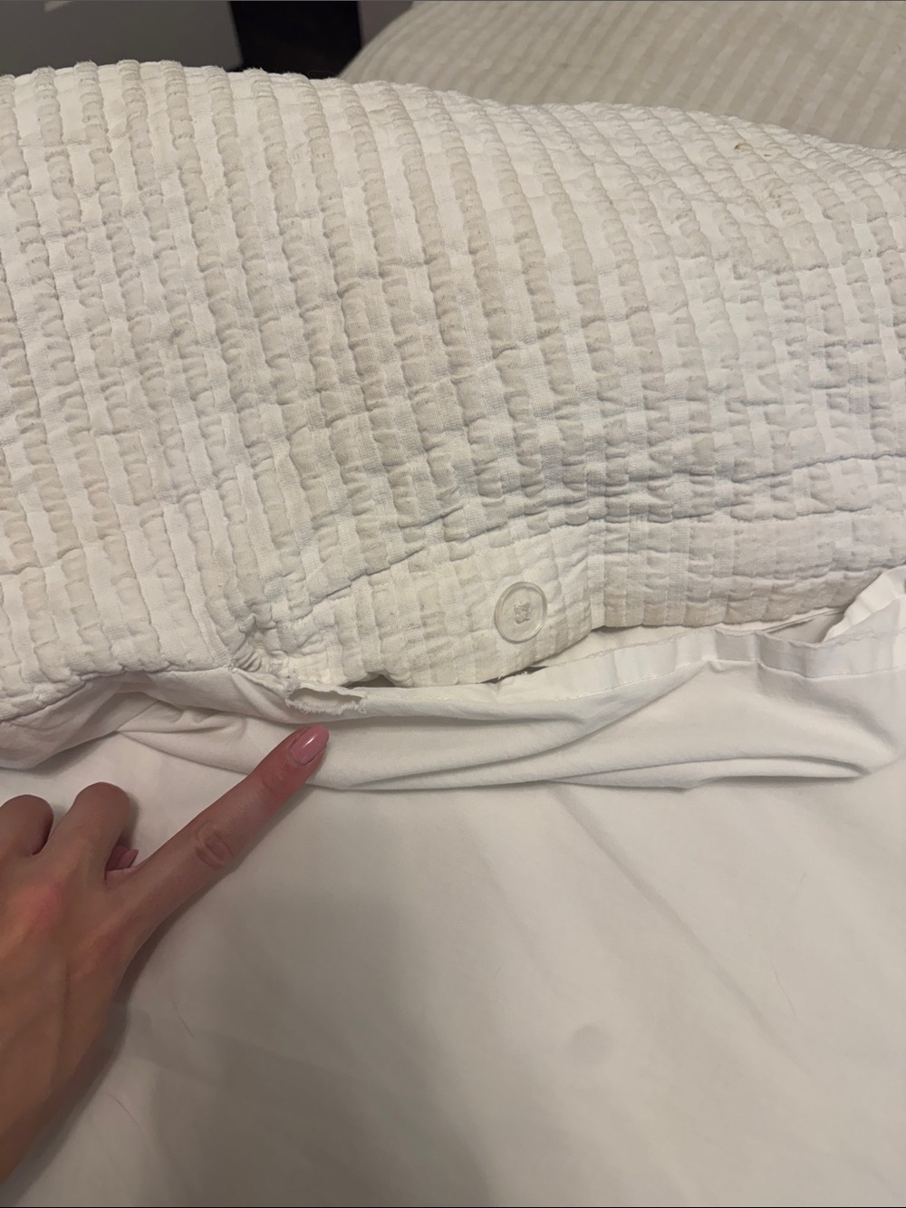AS IS Pottery Barn 100% Organic Cotton Duvet Cover, Full/Queen, Cream White - Picture 5 of 7